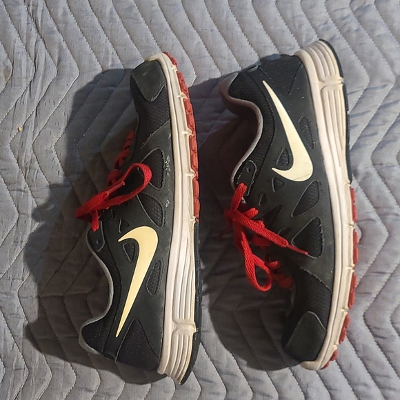 Nike Revolution 2 Mesh Running shoes - Picture 1 of 4